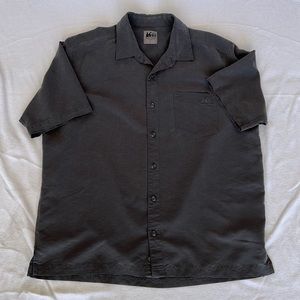 REI Men’s Rayon Blend Button Shirt Large